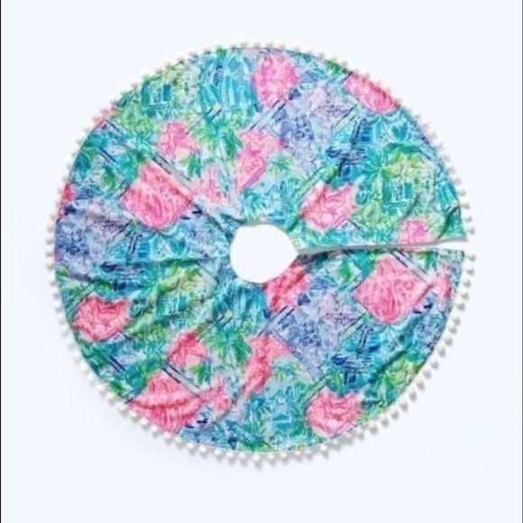 NEW CHRISTMAS LILLY PULITZER TREE SKIRT, ORNAMENTS, AND STORAGE CASE LG LOT🦄 - Picture 5 of 7